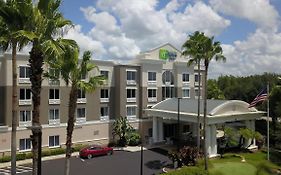 Holiday Inn Express Hotel & Suites New Tampa i 75